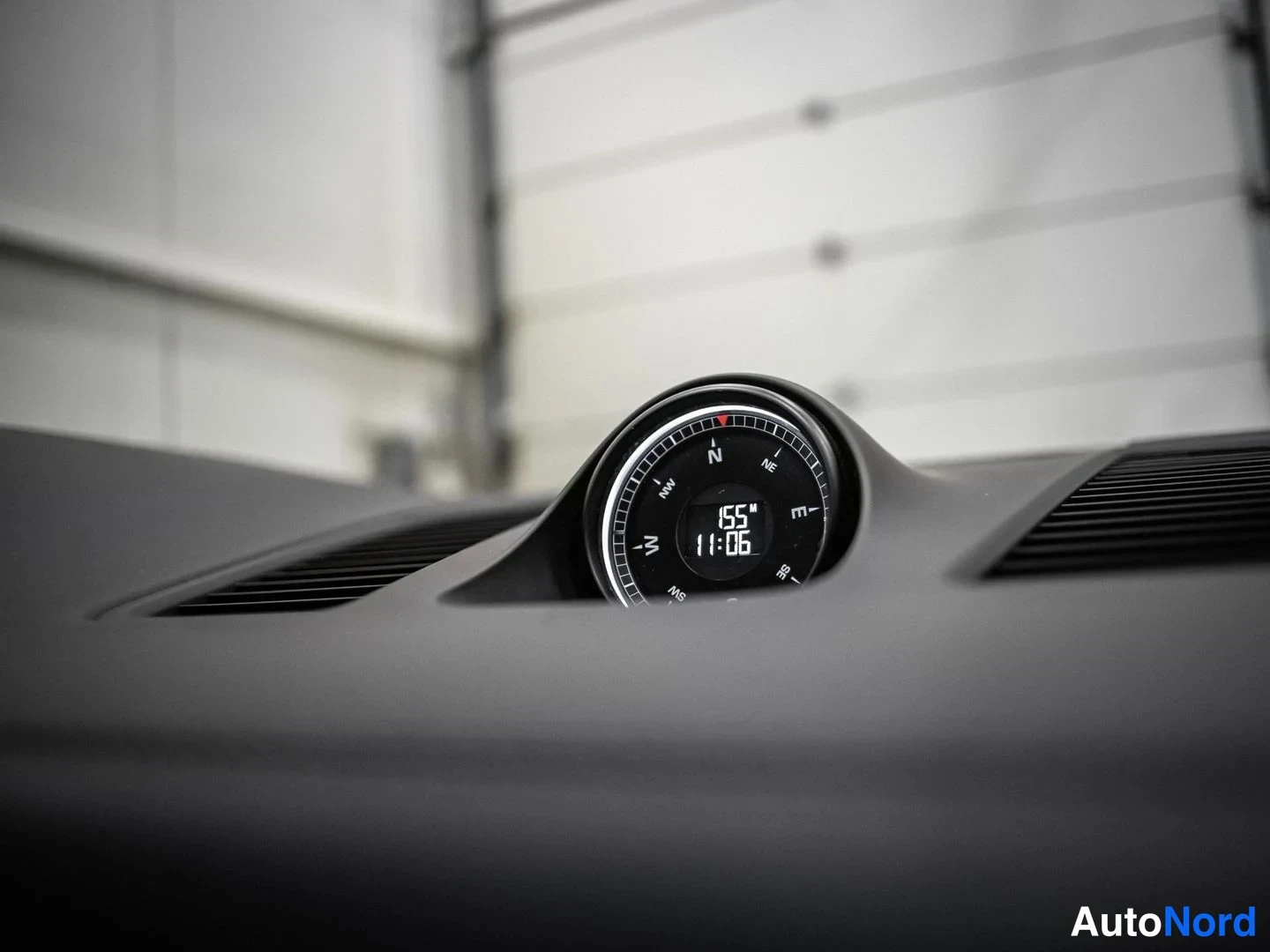 Harmaa Porsche Cayenne Turbo S 2021, yksityiskohta, kuva 17