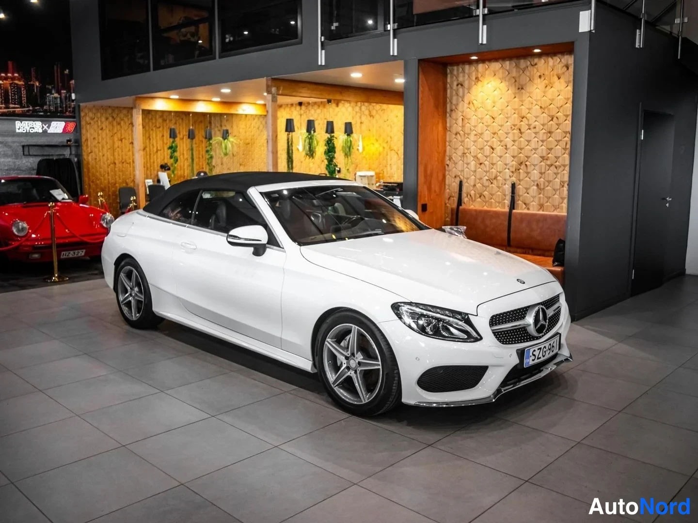 Valkoinen Mercedes-Benz C 180 2017, etuviisto, keula oikealle, kuva 3
