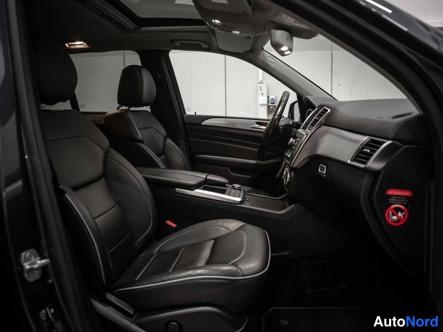 Harmaa Mercedes-Benz ML 350 BlueTEC 4MATIC 2012, etuistuimet, kuva 12