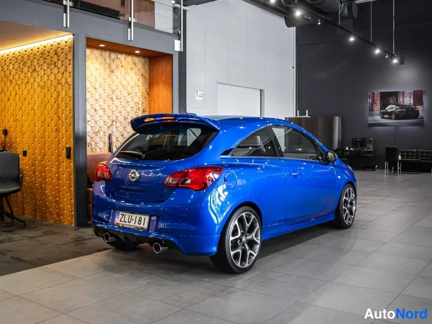 Sininen Opel Corsa 2018, takaviisto, kuva 6