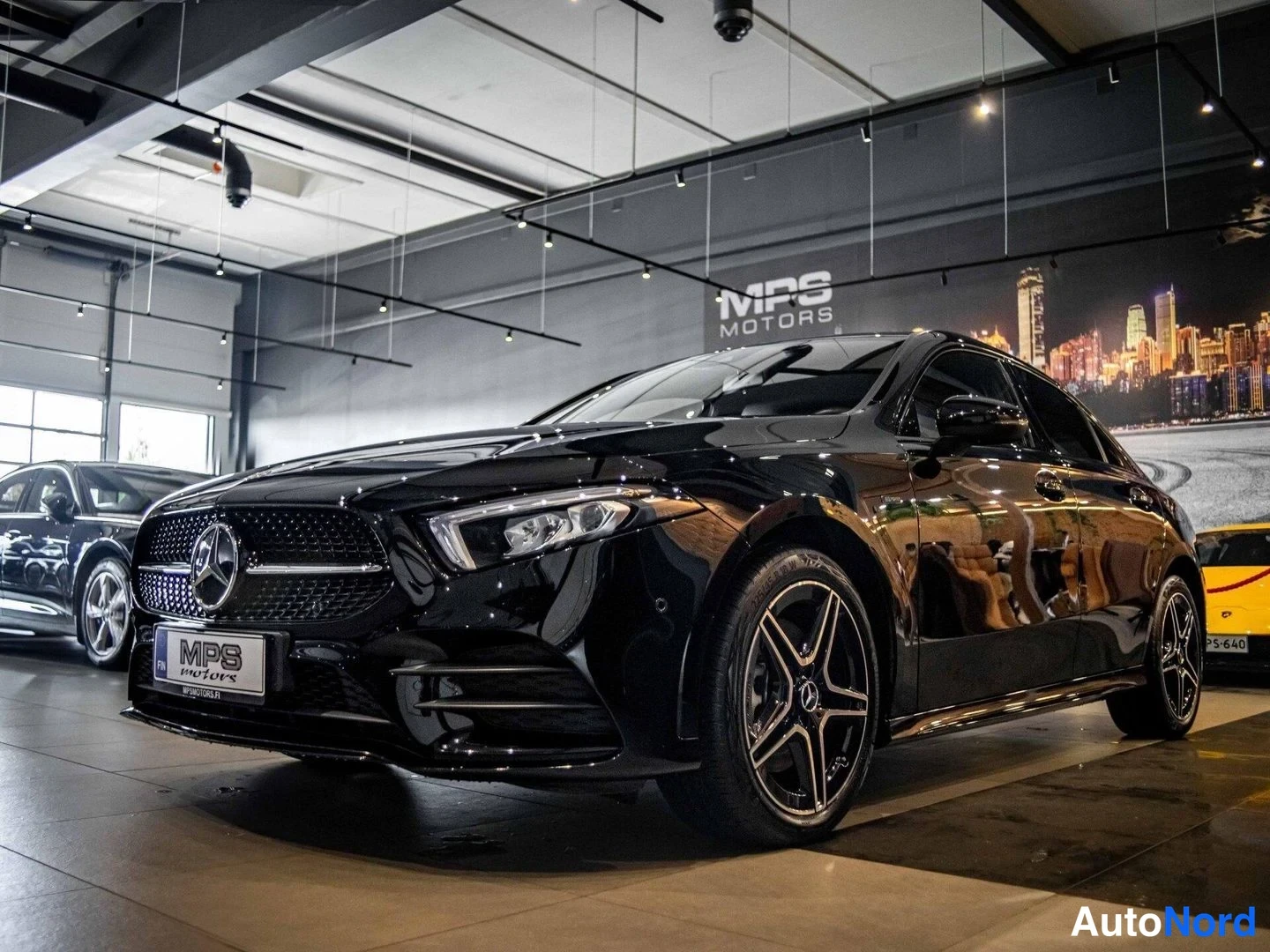 Mercedes-Benz A 250 e AMG 2021