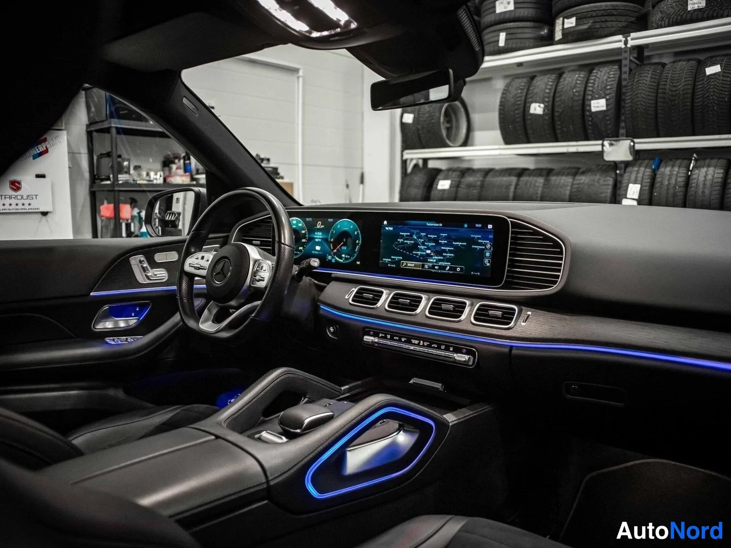 Harmaa Mercedes-Benz GLE 350 de 4MATIC 2020, ohjaamo, kuva 10