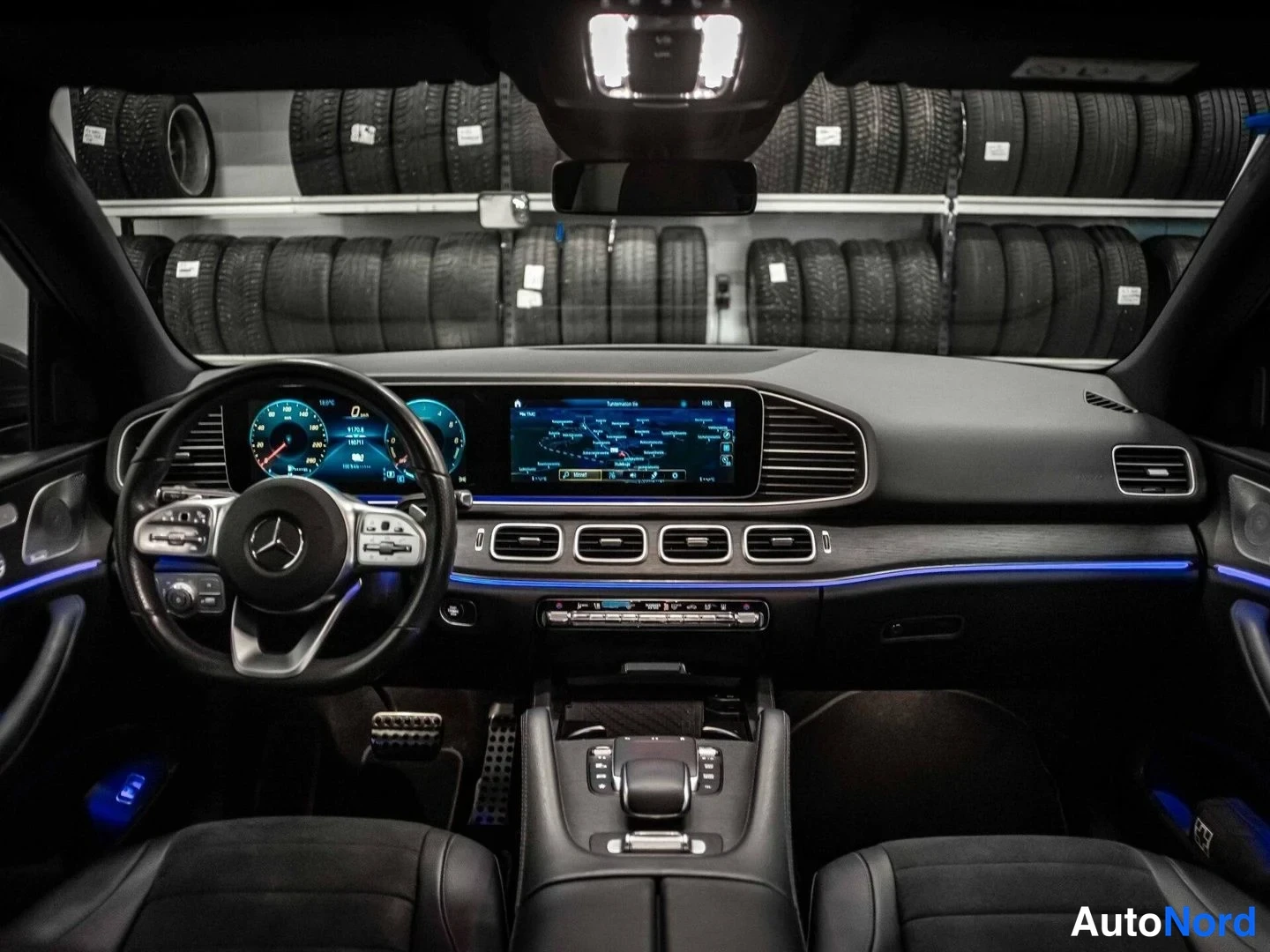 Harmaa Mercedes-Benz GLE 350 de 4MATIC 2020, ohjaamo, kuva 11