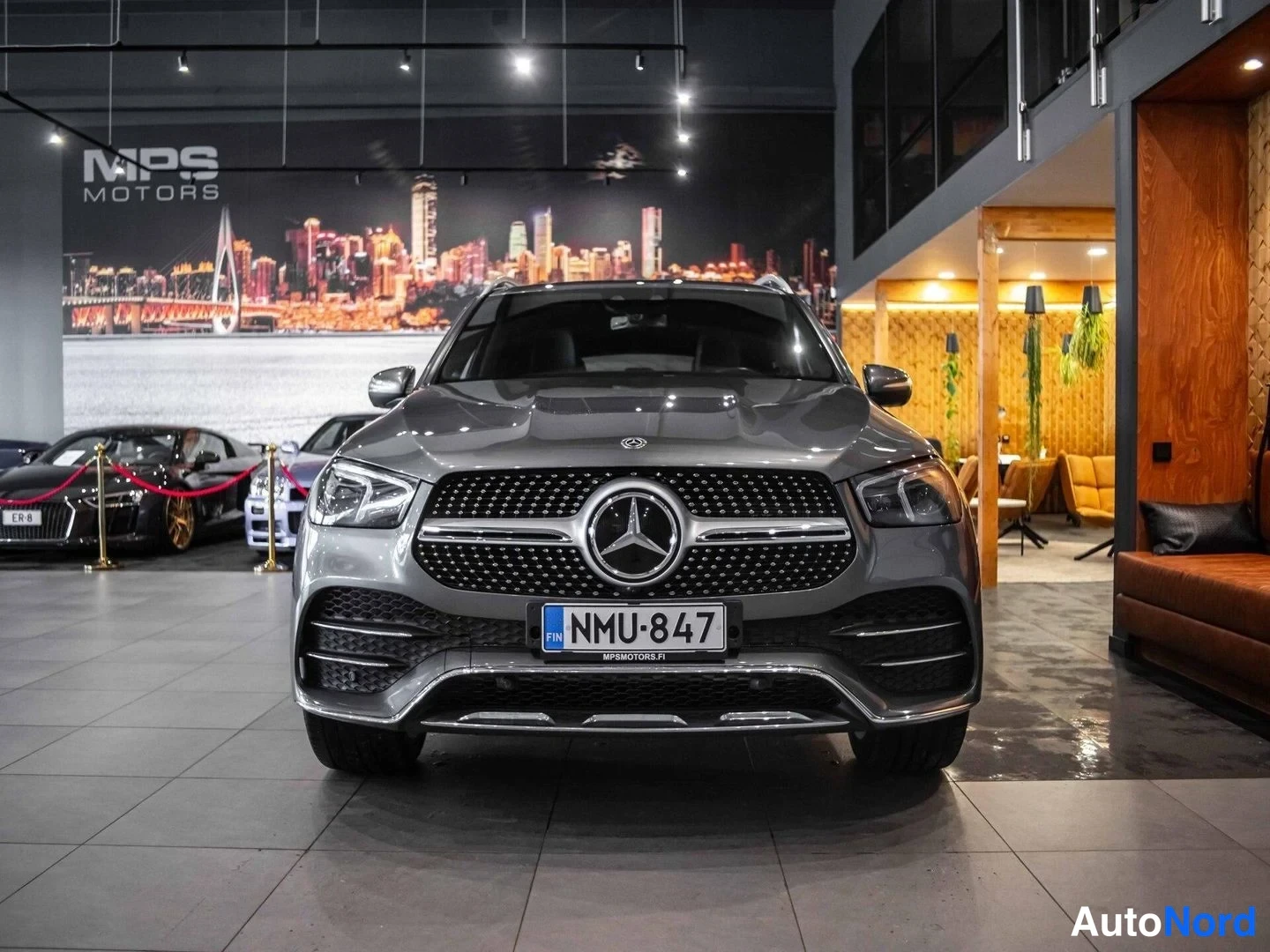 Harmaa Mercedes-Benz GLE 350 de 4MATIC 2020, edestä, kuva 5