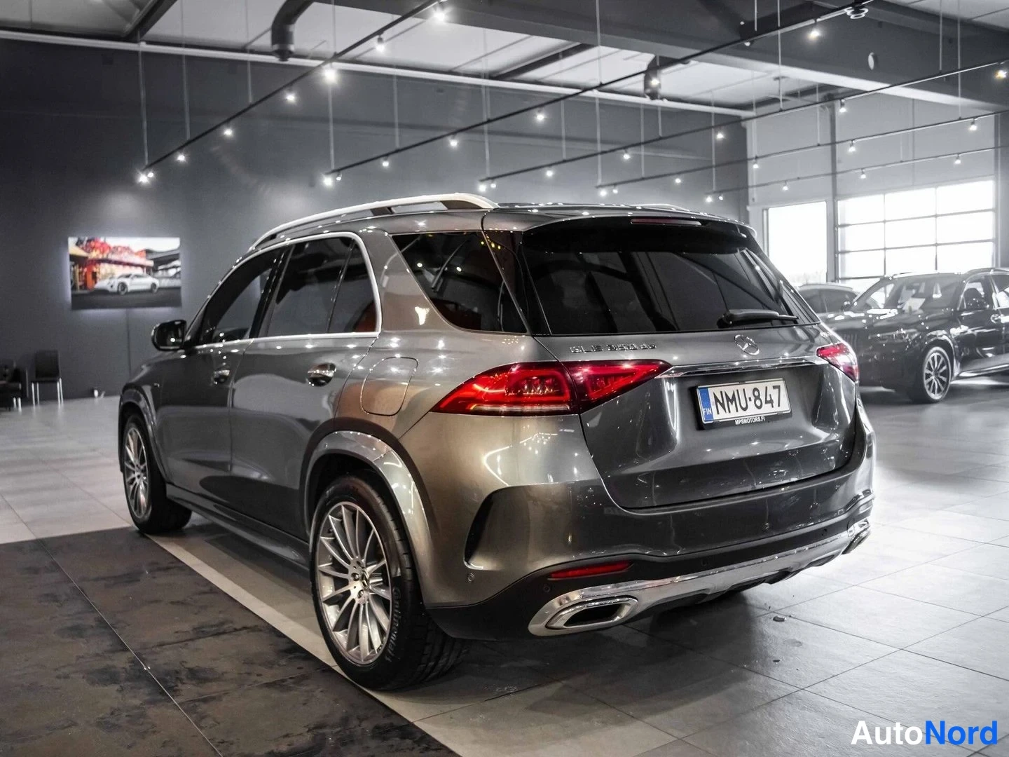 Harmaa Mercedes-Benz GLE 350 de 4MATIC 2020, takaviisto, kuva 7