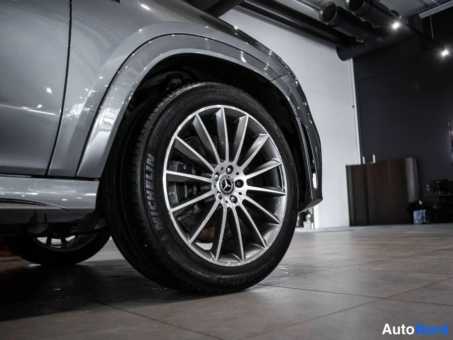 Harmaa Mercedes-Benz GLE 350 de 4MATIC 2020, yksityiskohta, kuva 16