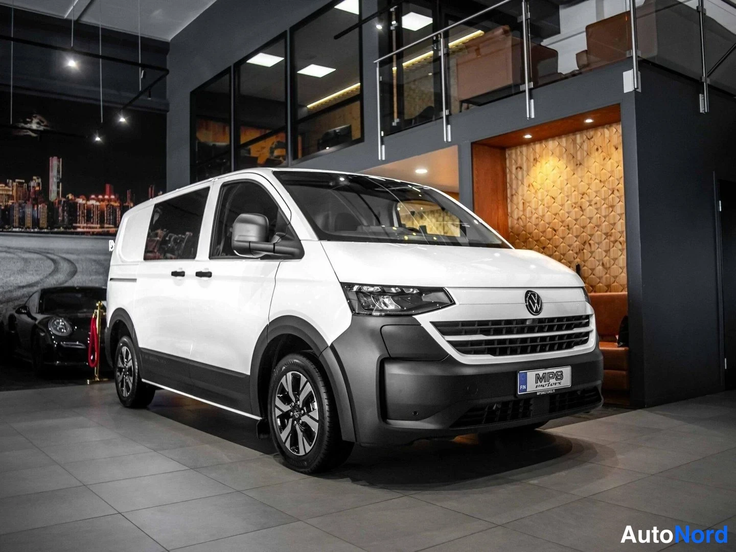 Valkoinen Volkswagen Transporter 2026, etuviisto, keula oikealle, kuva 2