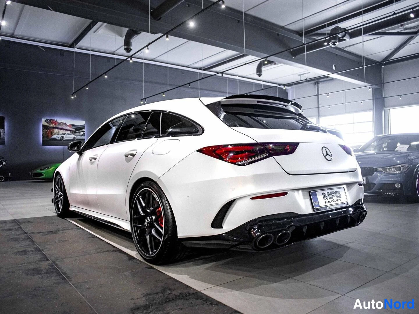 Valkoinen Mercedes-Benz CLA 45 2022, takaviisto, kuva 7
