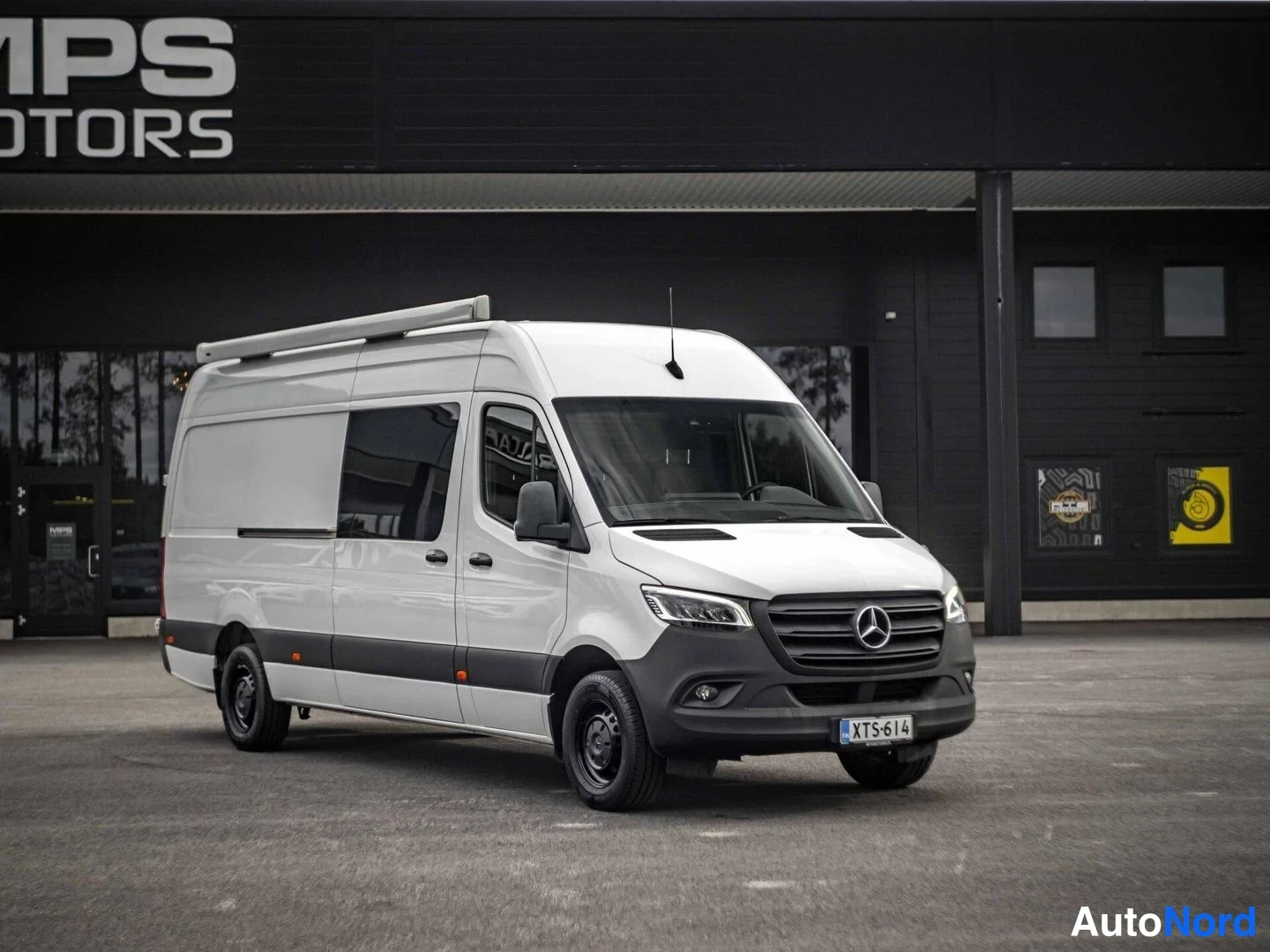 Valkoinen Mercedes-Benz Sprinter 316 CDI 2019, etuviisto, keula oikealle, kuva 2