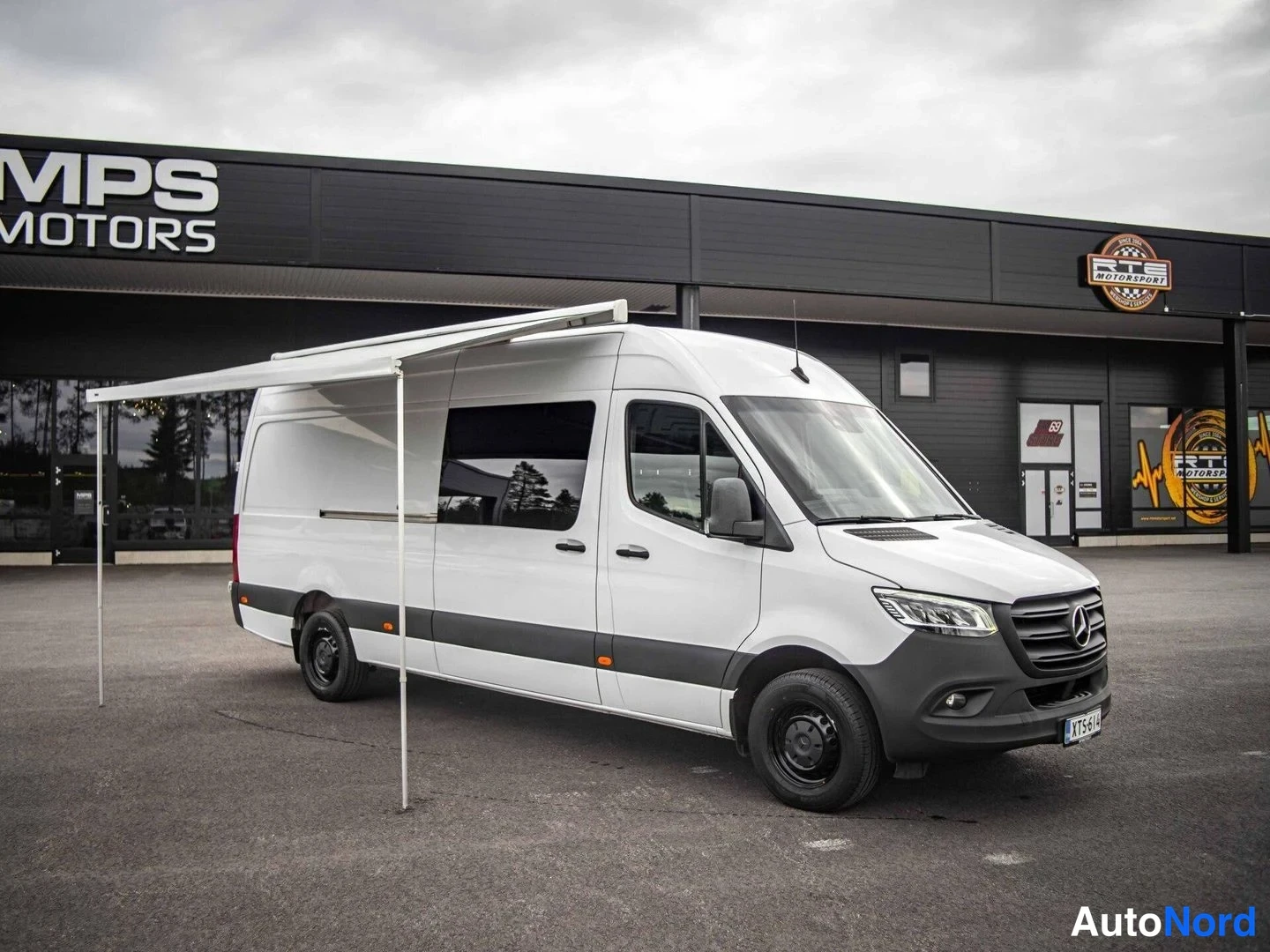 Valkoinen Mercedes-Benz Sprinter 316 CDI 2019, etuviisto, keula oikealle, kuva 3