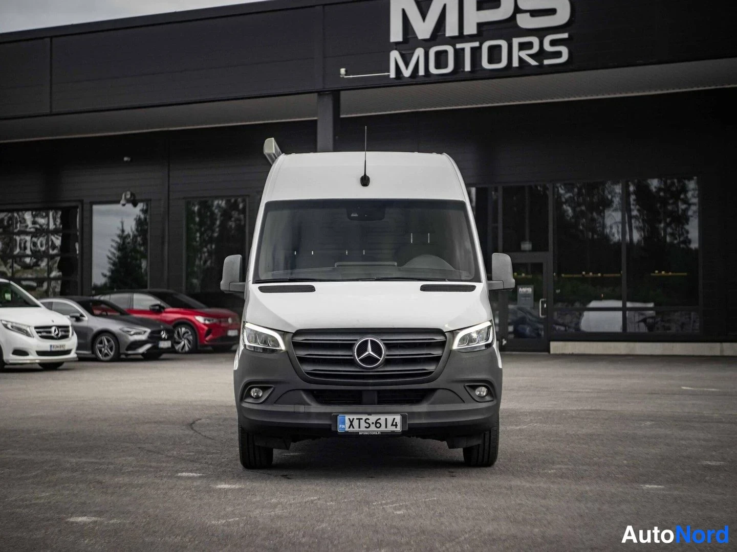 Valkoinen Mercedes-Benz Sprinter 316 CDI 2019, edestä, kuva 5
