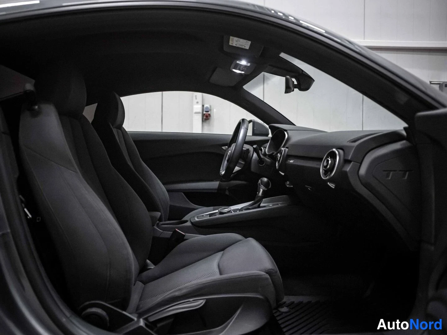 Harmaa Audi TT COUPE 2015, ohjaamo, kuva 11