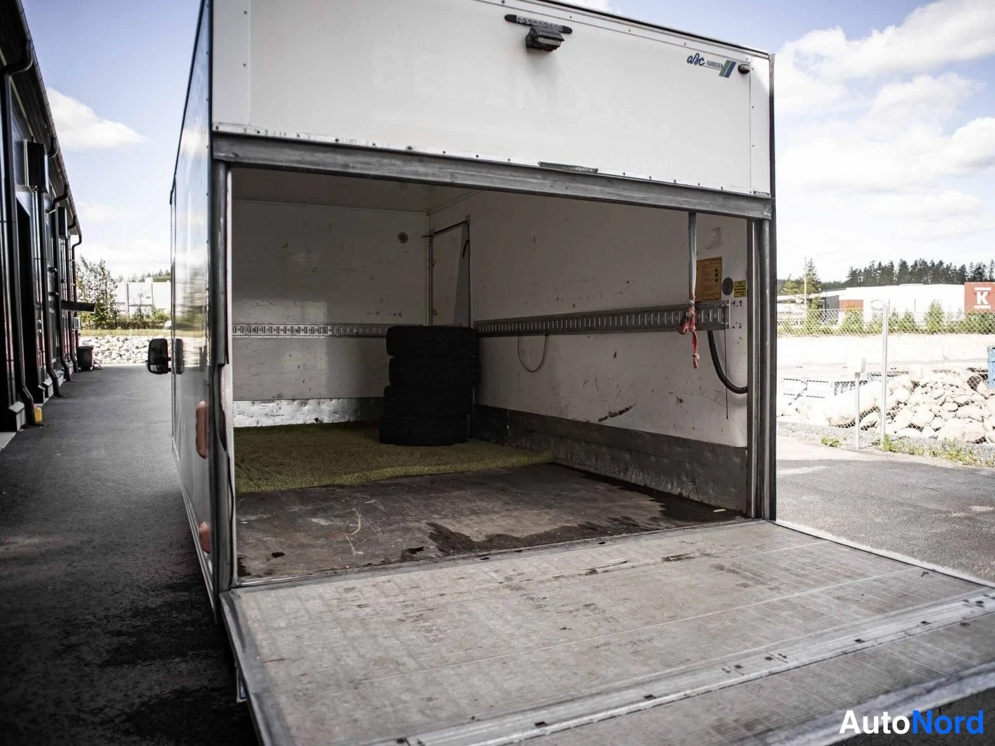 Valkoinen Mercedes-Benz Sprinter 316 CDI 2016, takaviisto, kuva 8