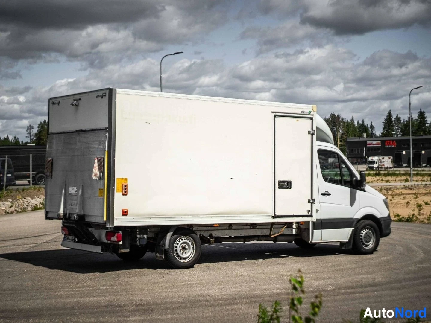 Valkoinen Mercedes-Benz Sprinter 316 CDI 2016, takaviisto, kuva 7
