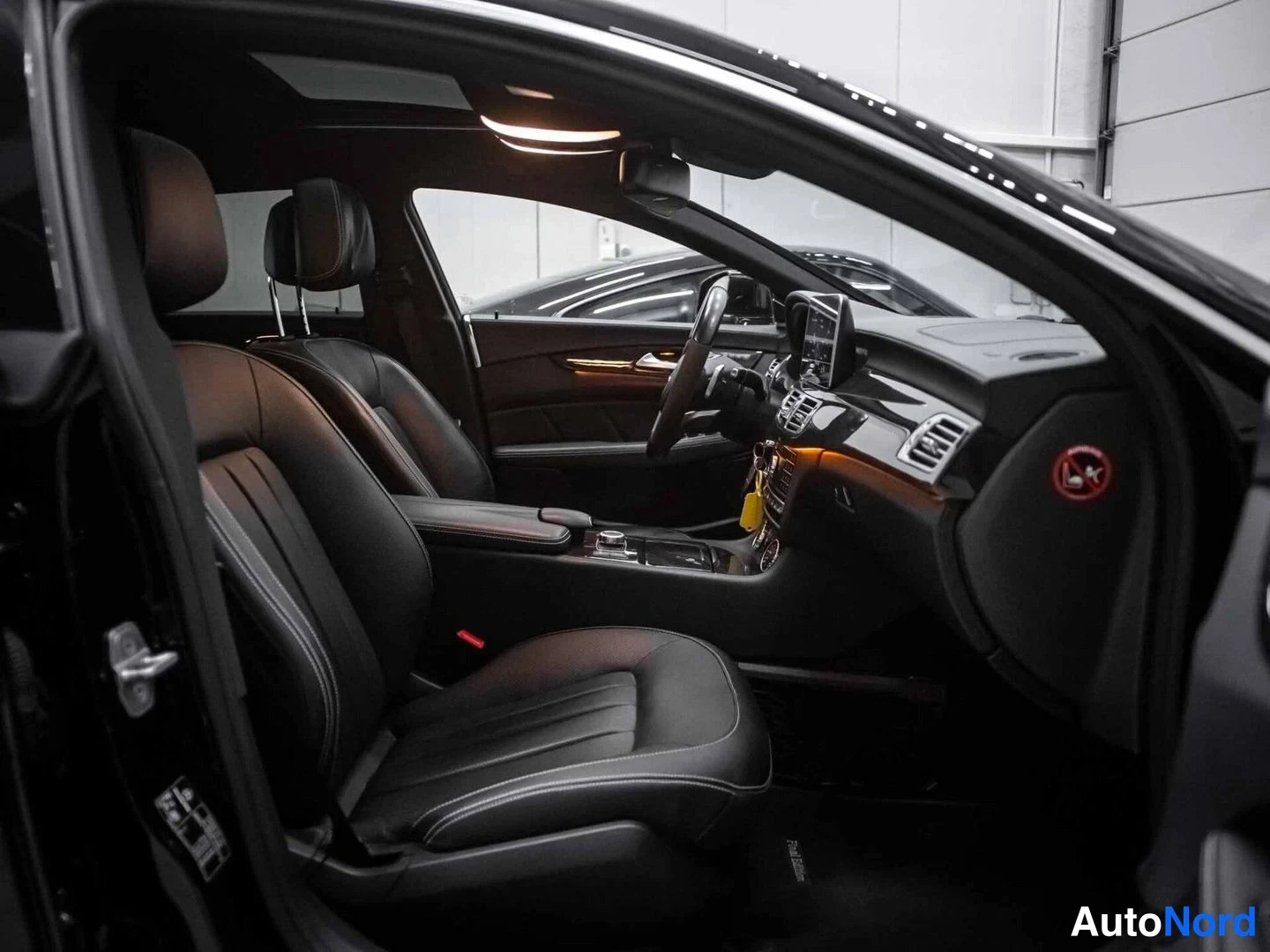 Musta Mercedes-Benz CLS 350 d 4MATIC 2018, etuistuimet, kuva 12