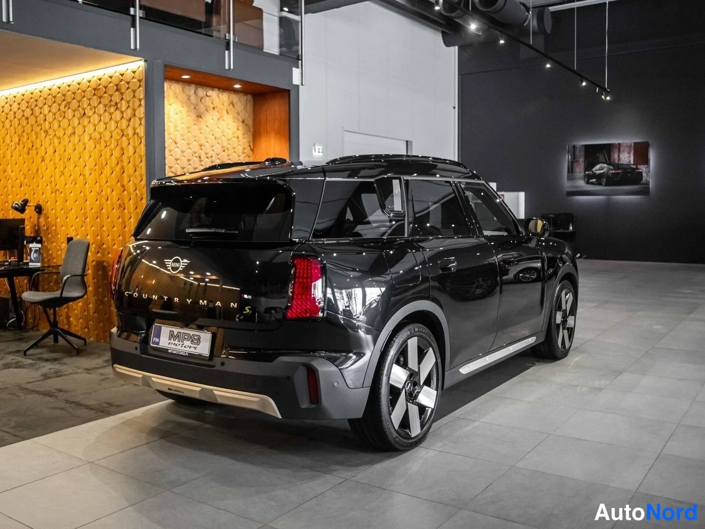 Musta Mini Countryman SE ALL4 2024, takaviisto, kuva 6