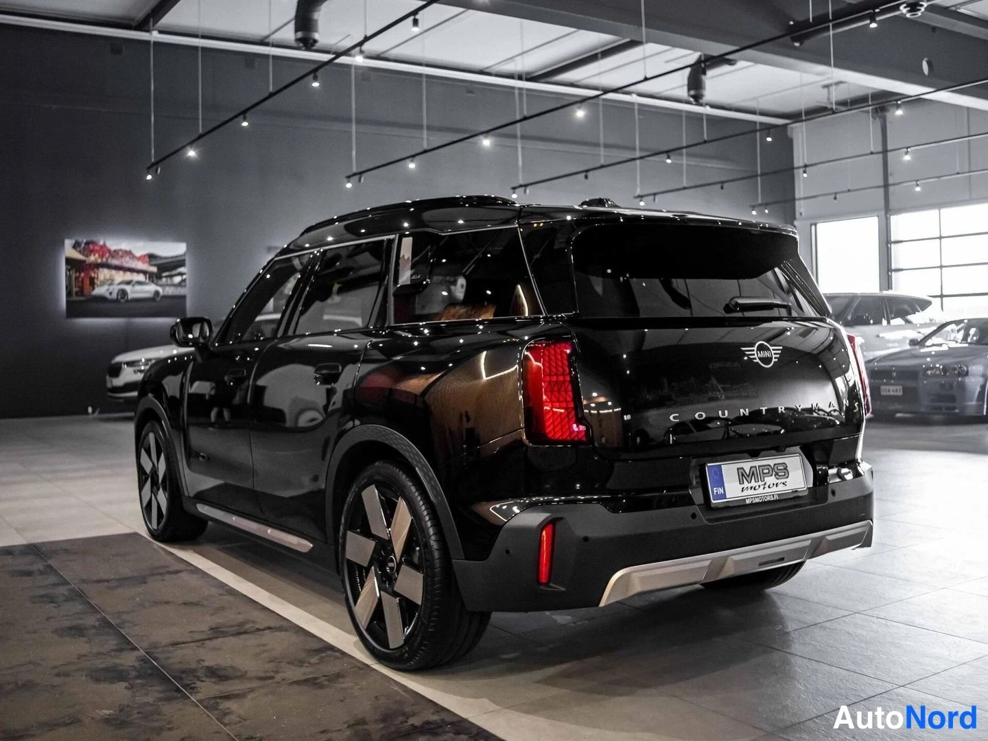 Musta Mini Countryman SE ALL4 2024, takaviisto, kuva 7