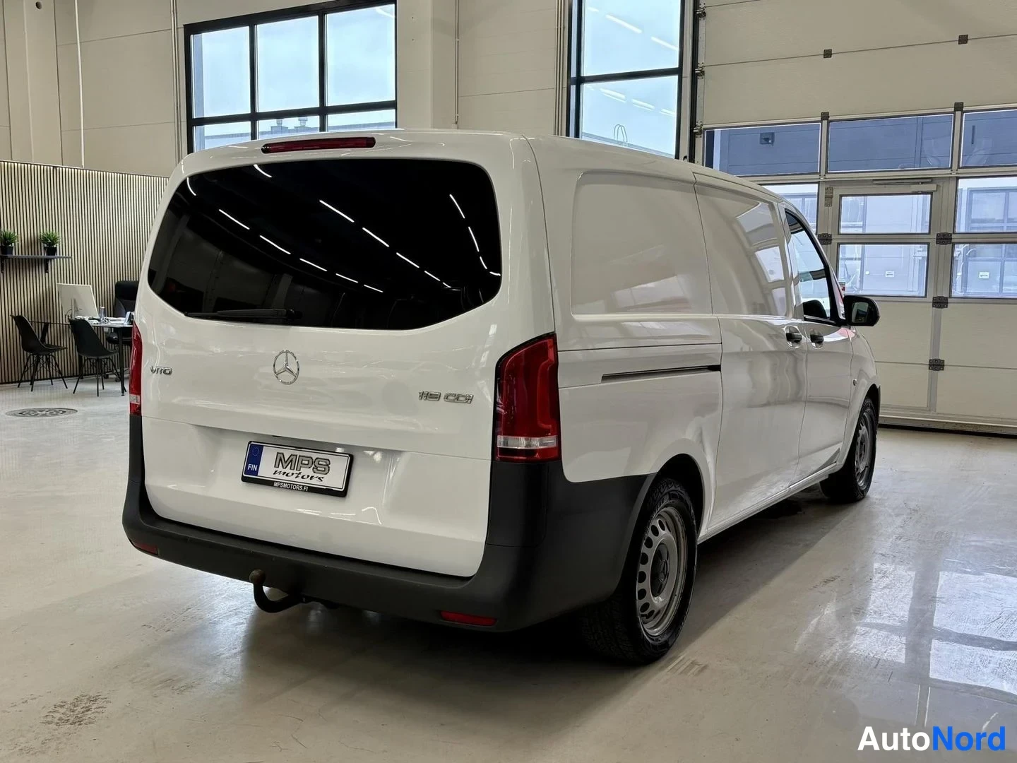 Valkoinen Mercedes-Benz Vito 119 CDI 2022, takaviisto, kuva 9