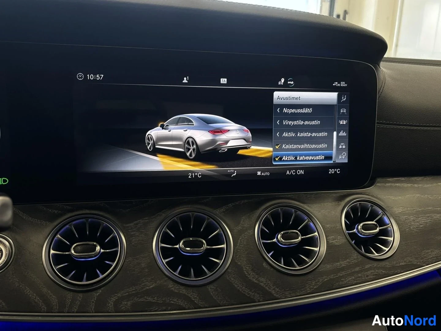 Valkoinen Mercedes-Benz CLS 450 4MATIC 2019, ohjaamo, kuva 11