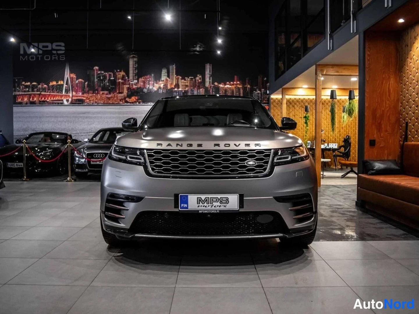 Harmaa Land Rover Range Rover Velar 2018, edestä, kuva 5