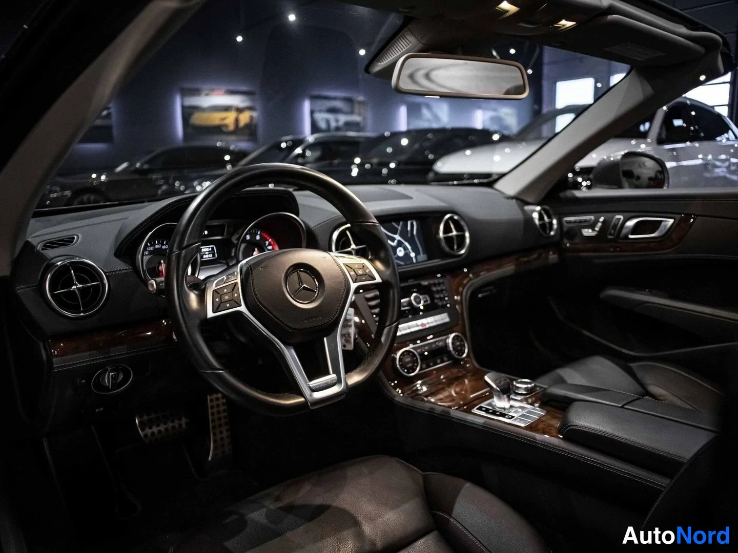 Hopea Mercedes-Benz SL 350 2012, ohjaamo, kuva 12