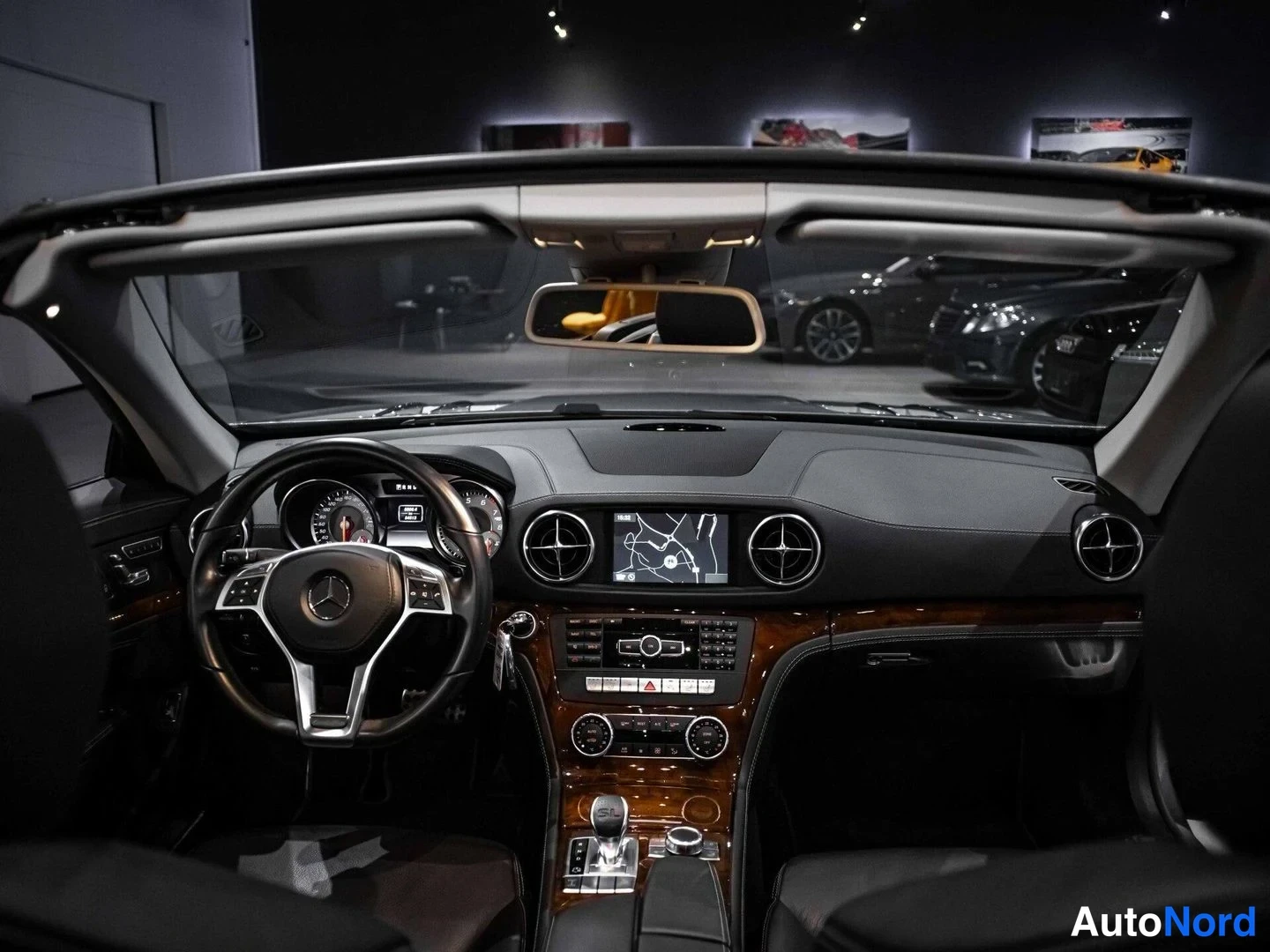 Hopea Mercedes-Benz SL 350 2012, ohjaamo, kuva 10