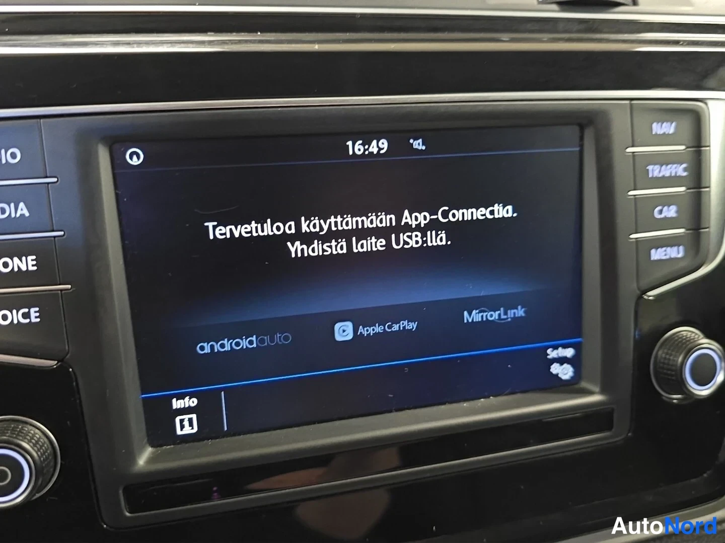 Hopea Volkswagen Touran 2017, yksityiskohta, kuva 21