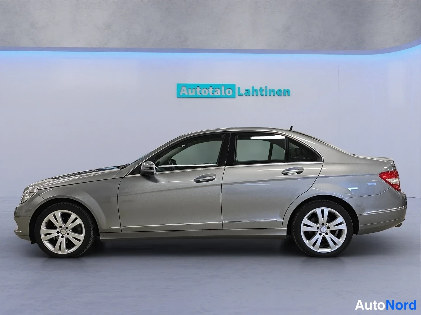 Grey Mercedes-Benz C 2009, side, photo 5