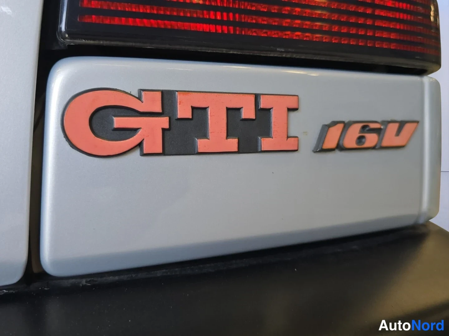 Grå Volkswagen Golf 1996, detalj, bild 17