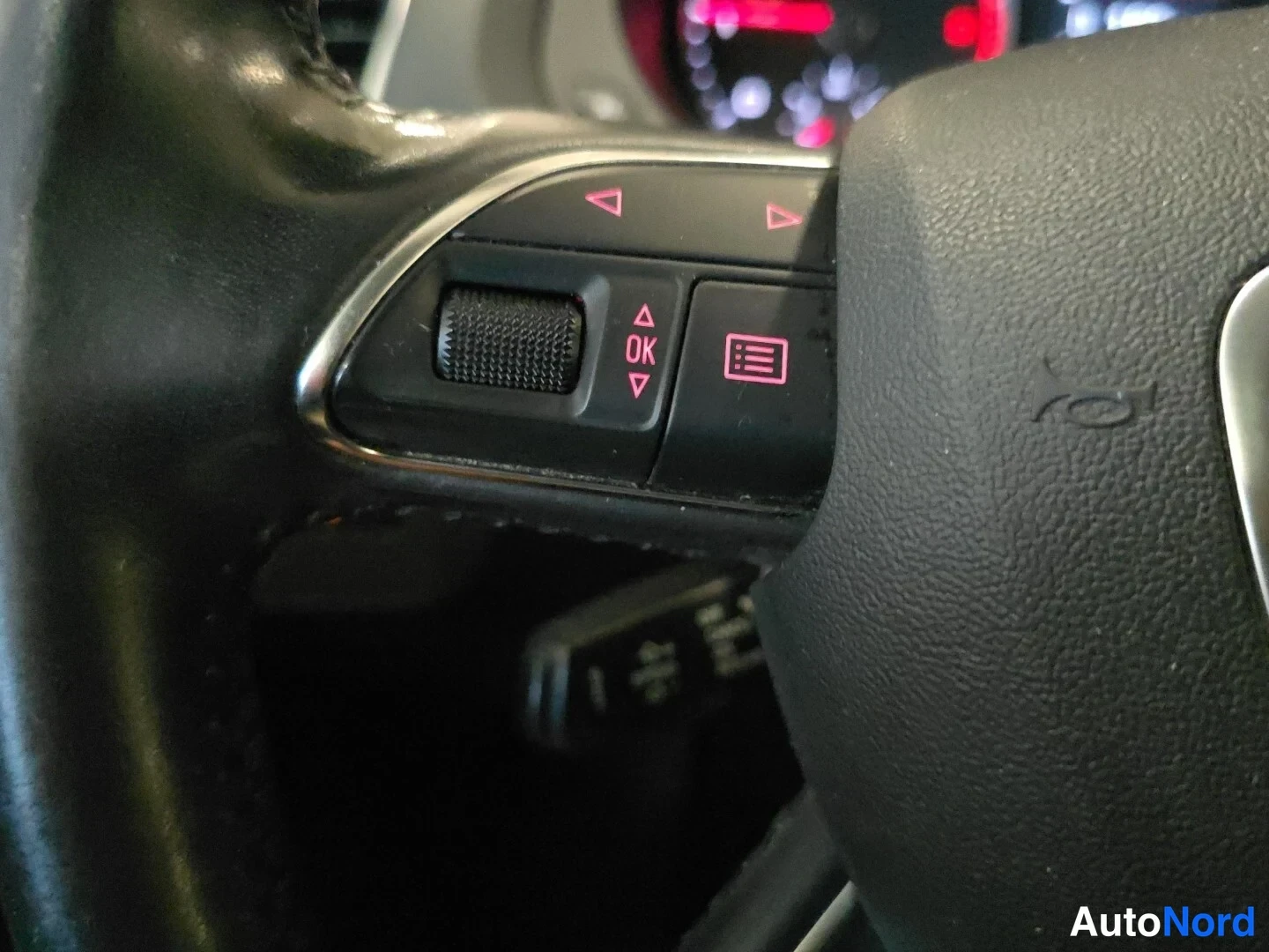 Valkoinen Audi Q3 2014, yksityiskohta, kuva 21