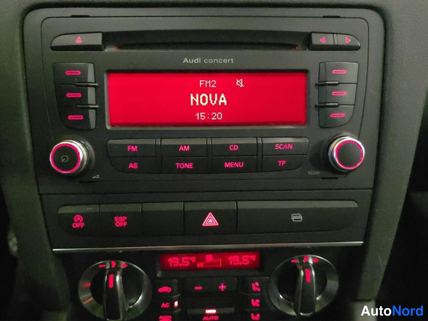 Harmaa Audi A3 2010, yksityiskohta, kuva 16