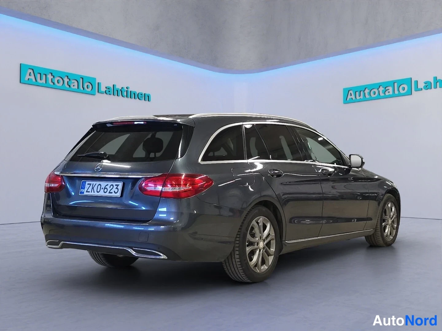 Harmaa Mercedes-Benz C 2015, takaviisto, kuva 7