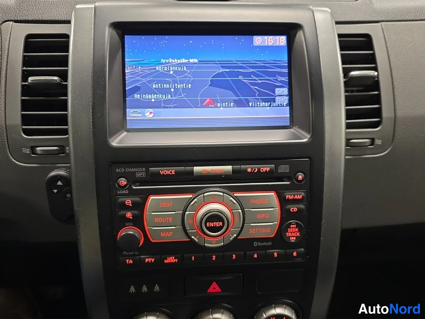 Silver Nissan X-Trail 2008, detalj, bild 17