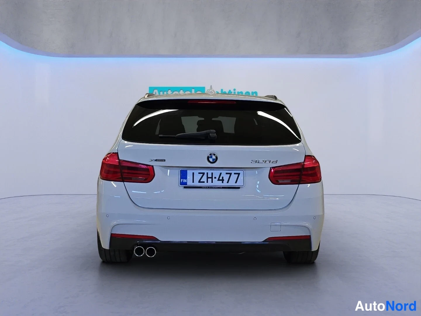 Vit BMW 320d xDrive 2017, bakifrån, bild 8