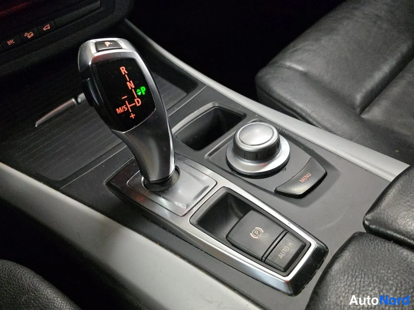 Svart BMW X5 2008, detalj, bild 16