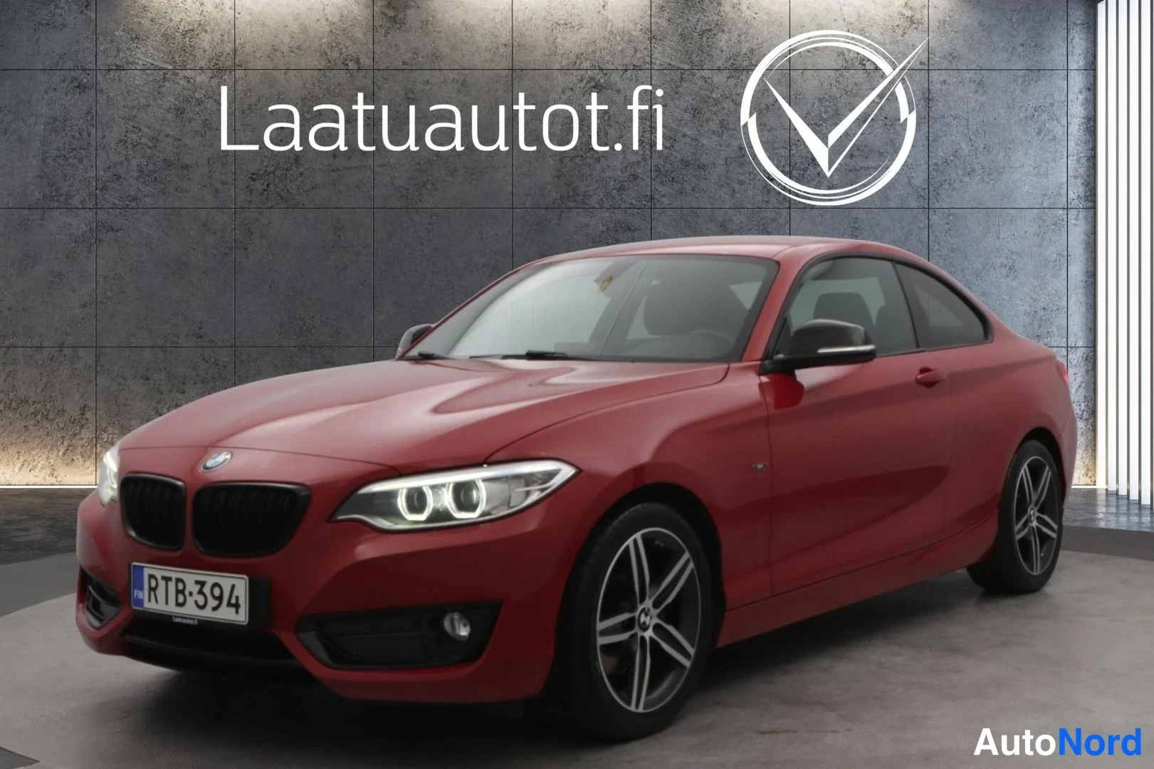 BMW 220i Sport Line 2015