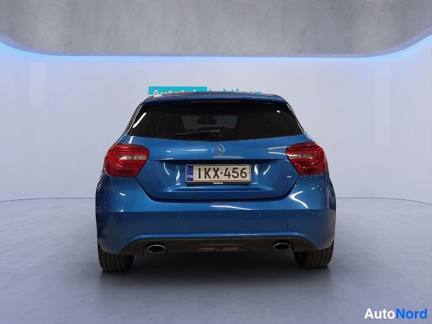 Sininen Mercedes-Benz A 2013, takaa, kuva 8