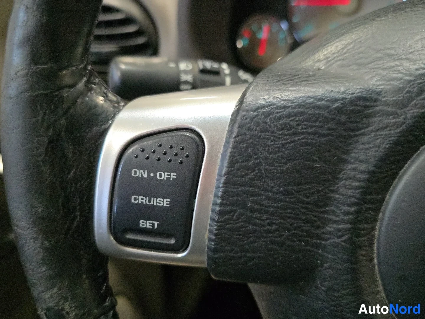 Musta Jeep Cherokee 2003, yksityiskohta, kuva 18