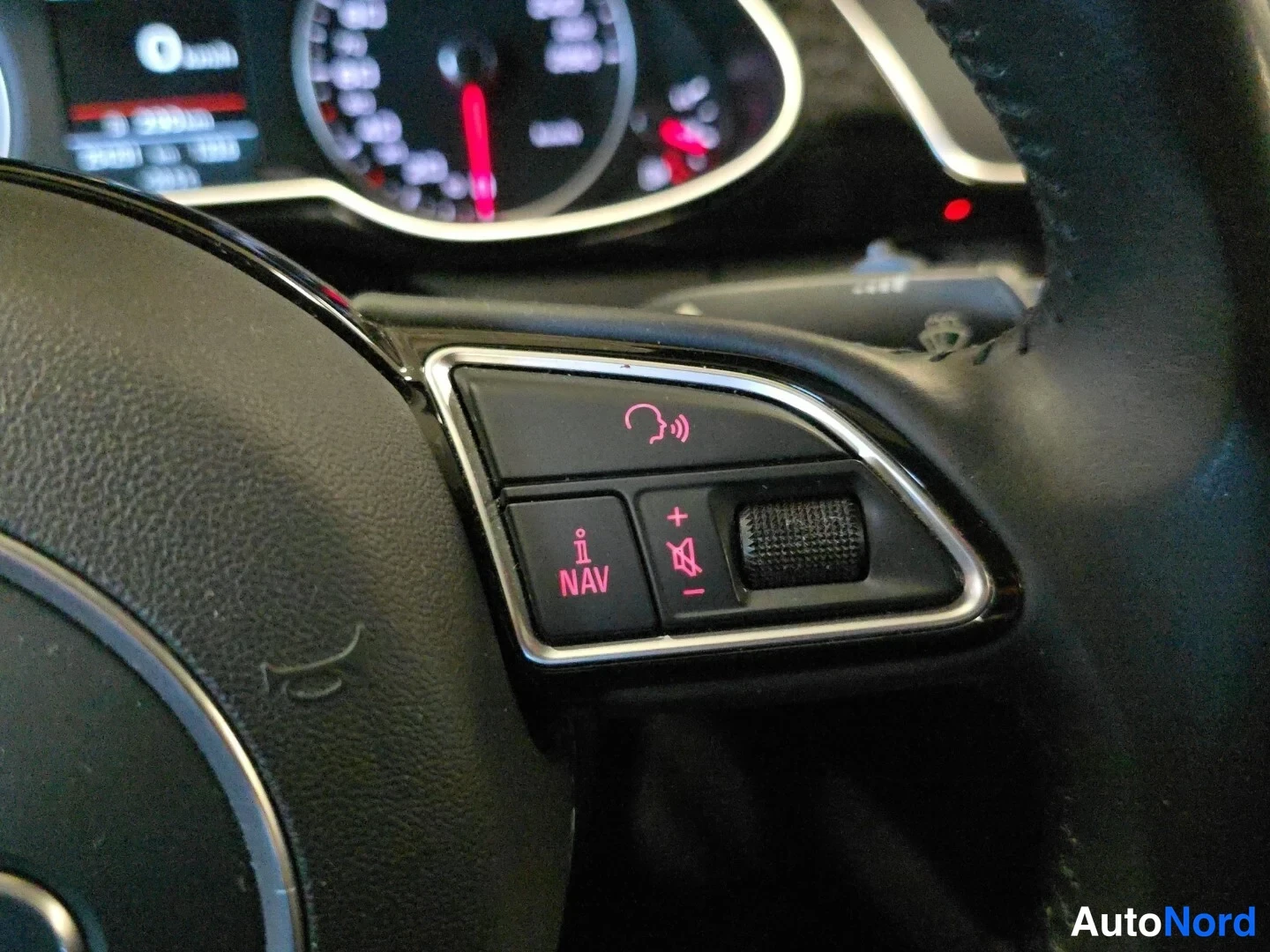 Grey Audi A4 2015, detail, photo 18