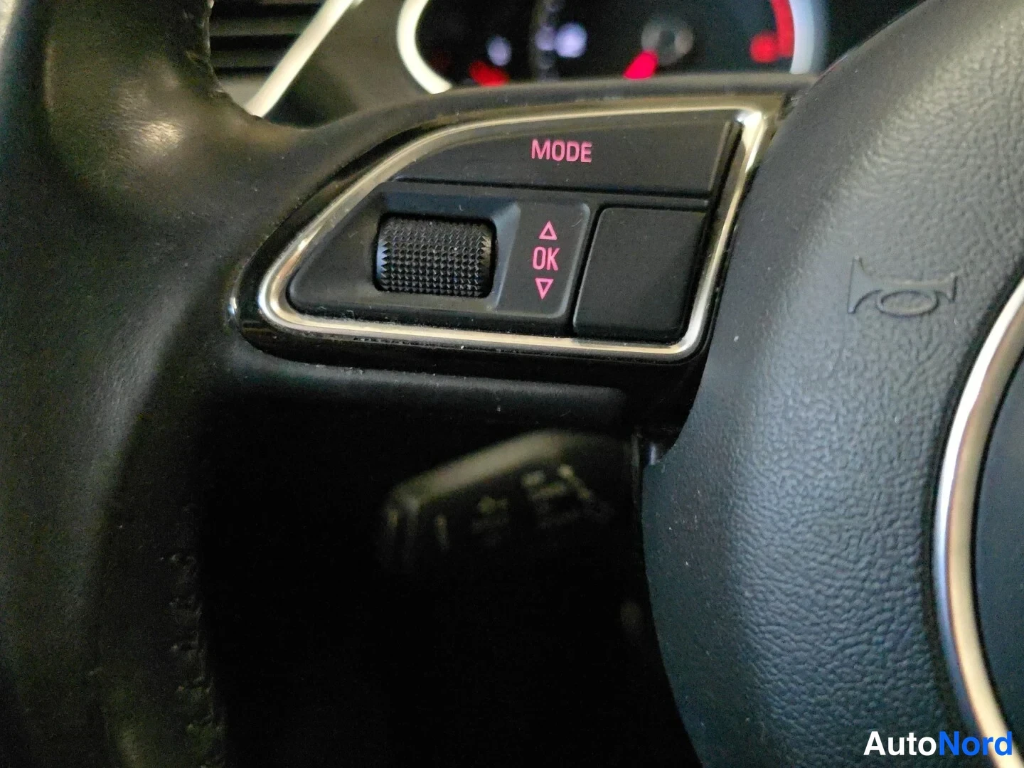 Grey Audi A4 2015, detail, photo 19
