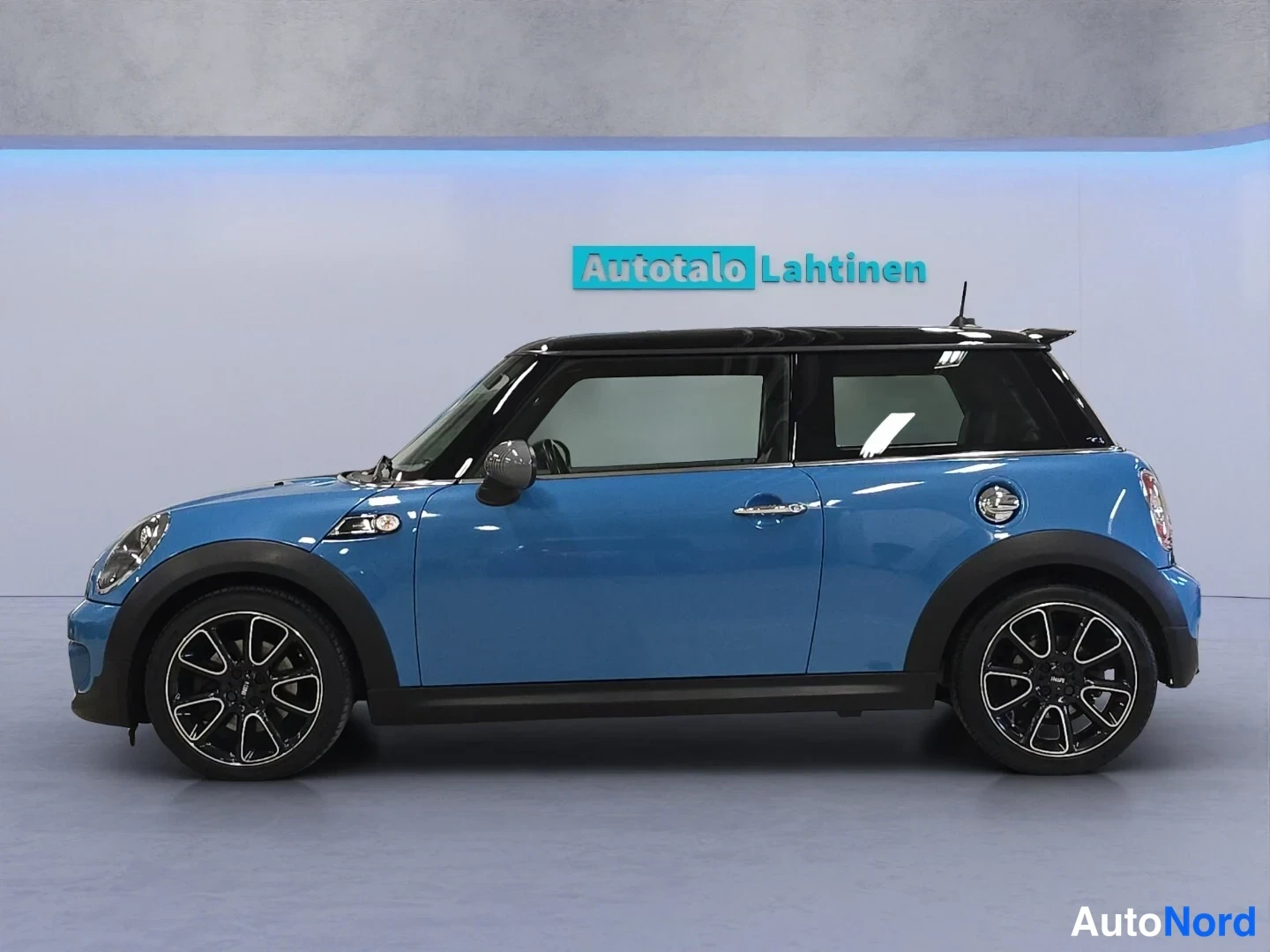 Sininen Mini Cooper S 2013, sivulta, kuva 5