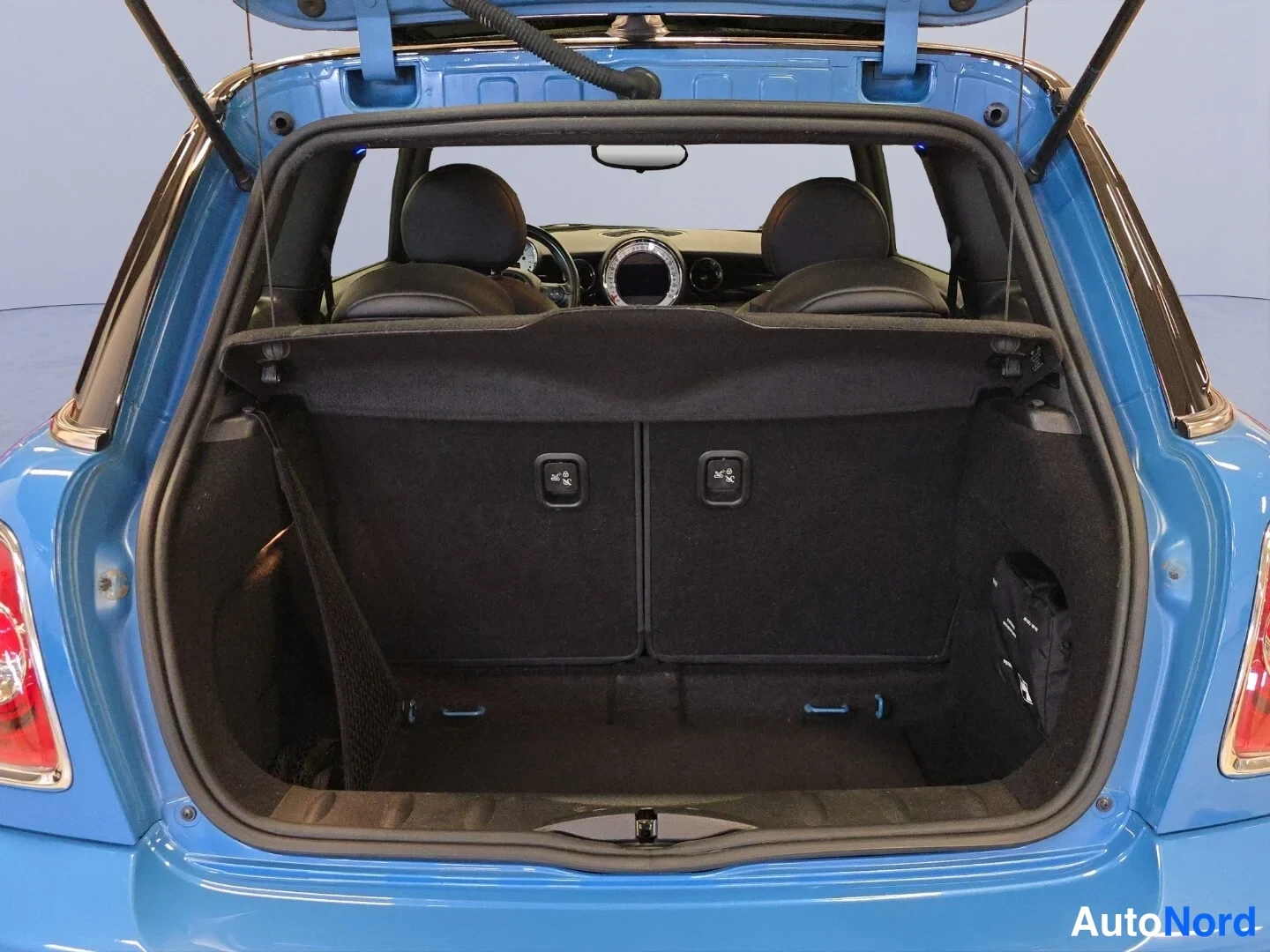 Sininen Mini Cooper S 2013, tavaratila, kuva 15