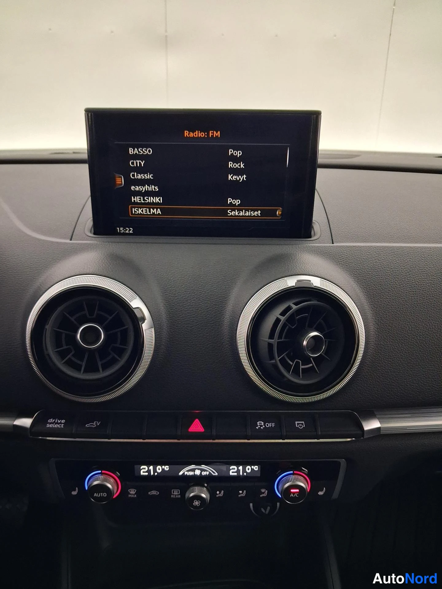 Grey Audi A3 2020, detail, photo 21