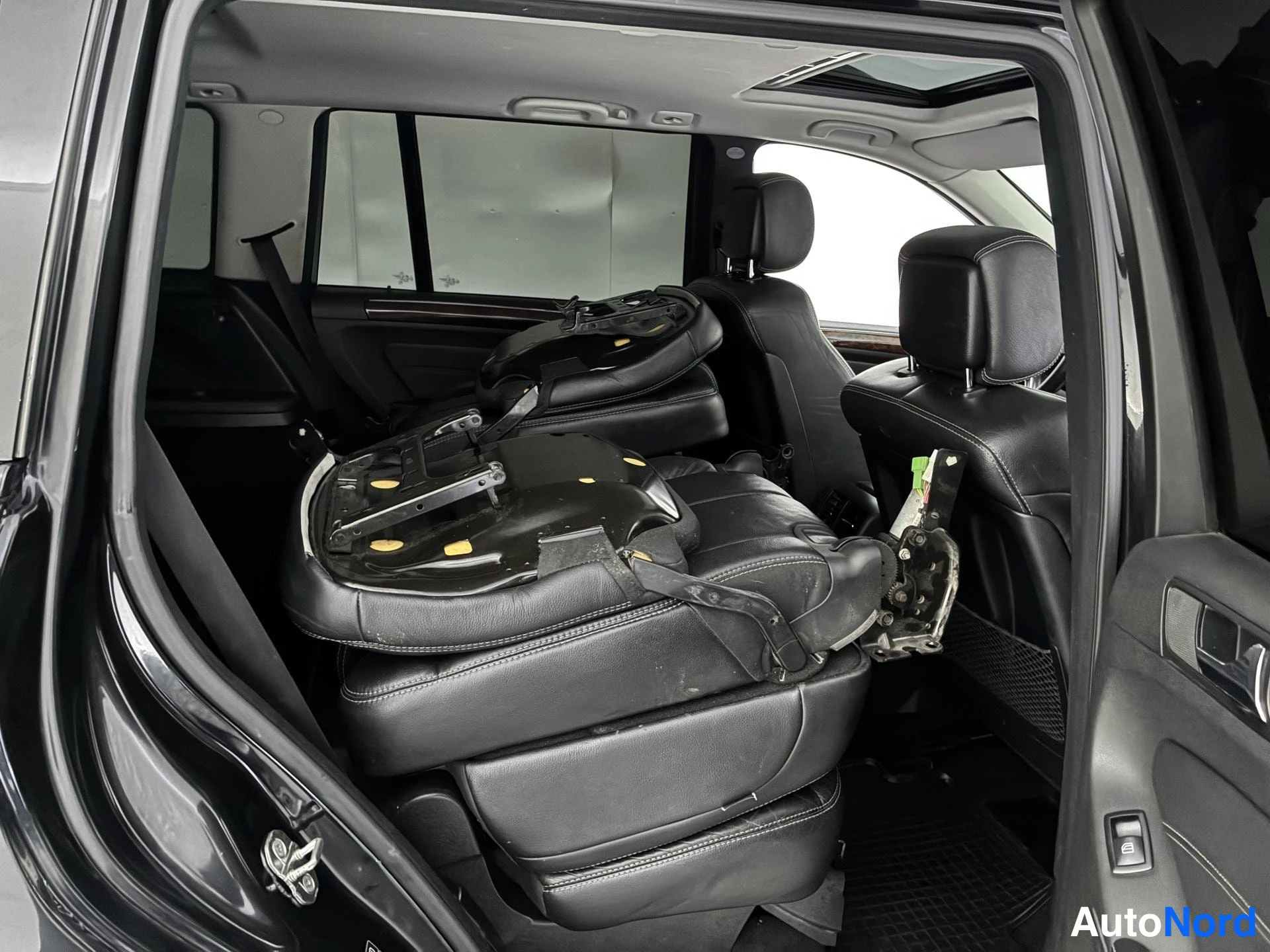 Musta Mercedes-Benz GL 2007, takaistuimet, kuva 12