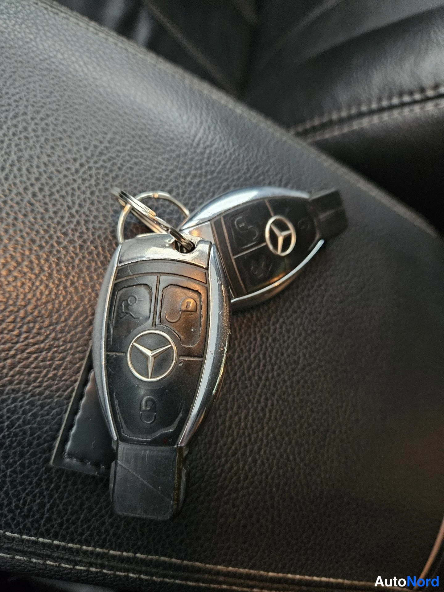 Musta Mercedes-Benz GL 2007, yksityiskohta, kuva 21