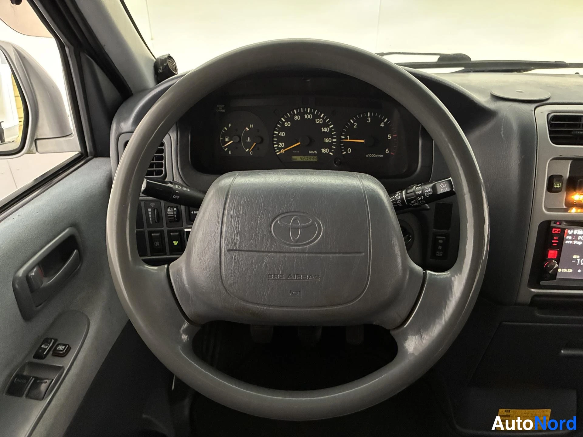 Hopea Toyota Hiace 2006, yksityiskohta, kuva 14