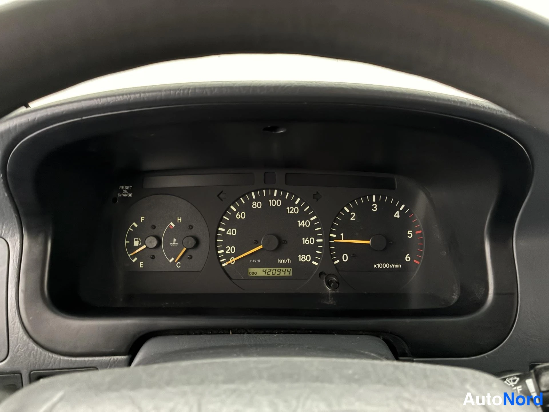 Hopea Toyota Hiace 2006, yksityiskohta, kuva 15