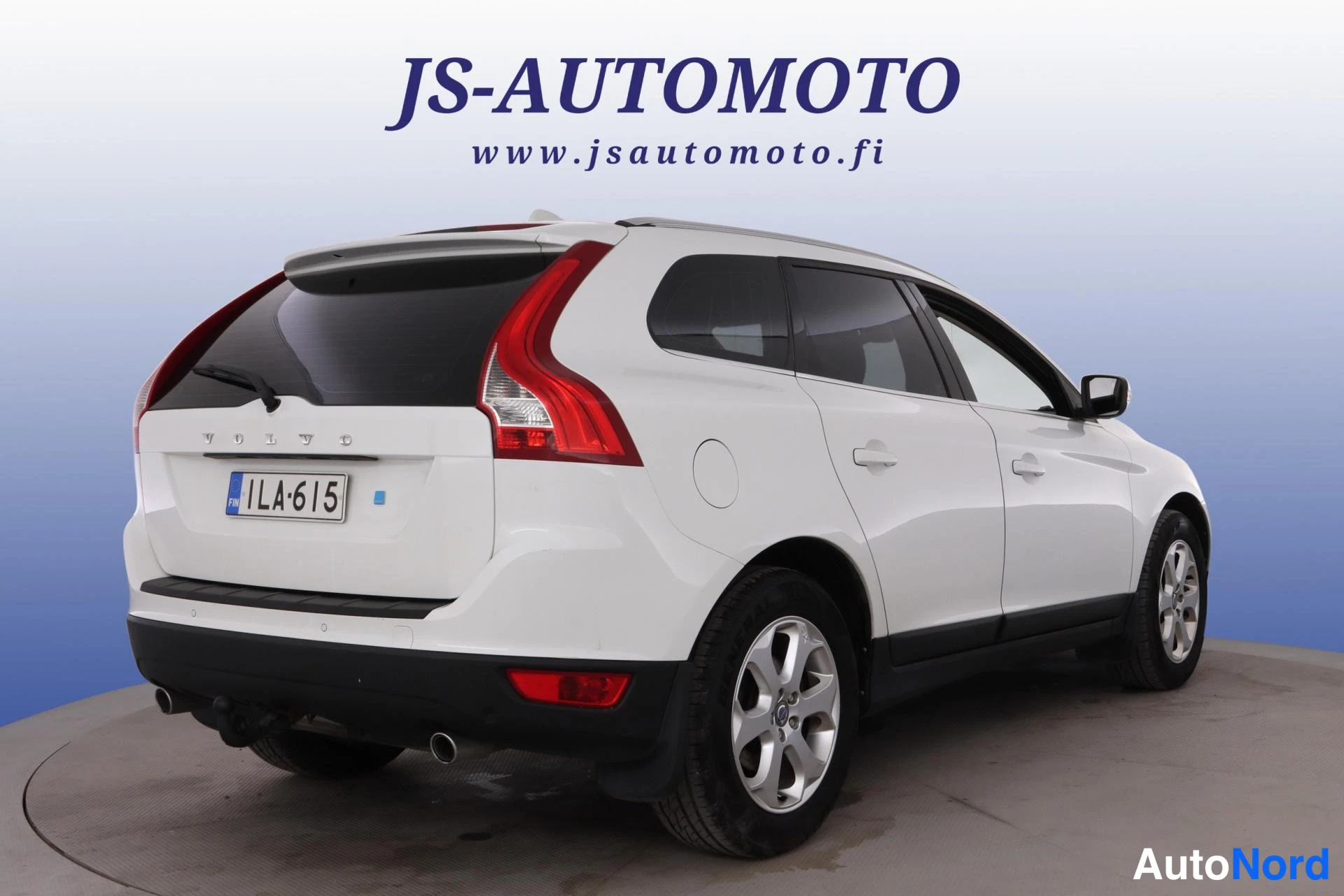 Valkoinen Volvo XC60 2013, takaviisto, kuva 5