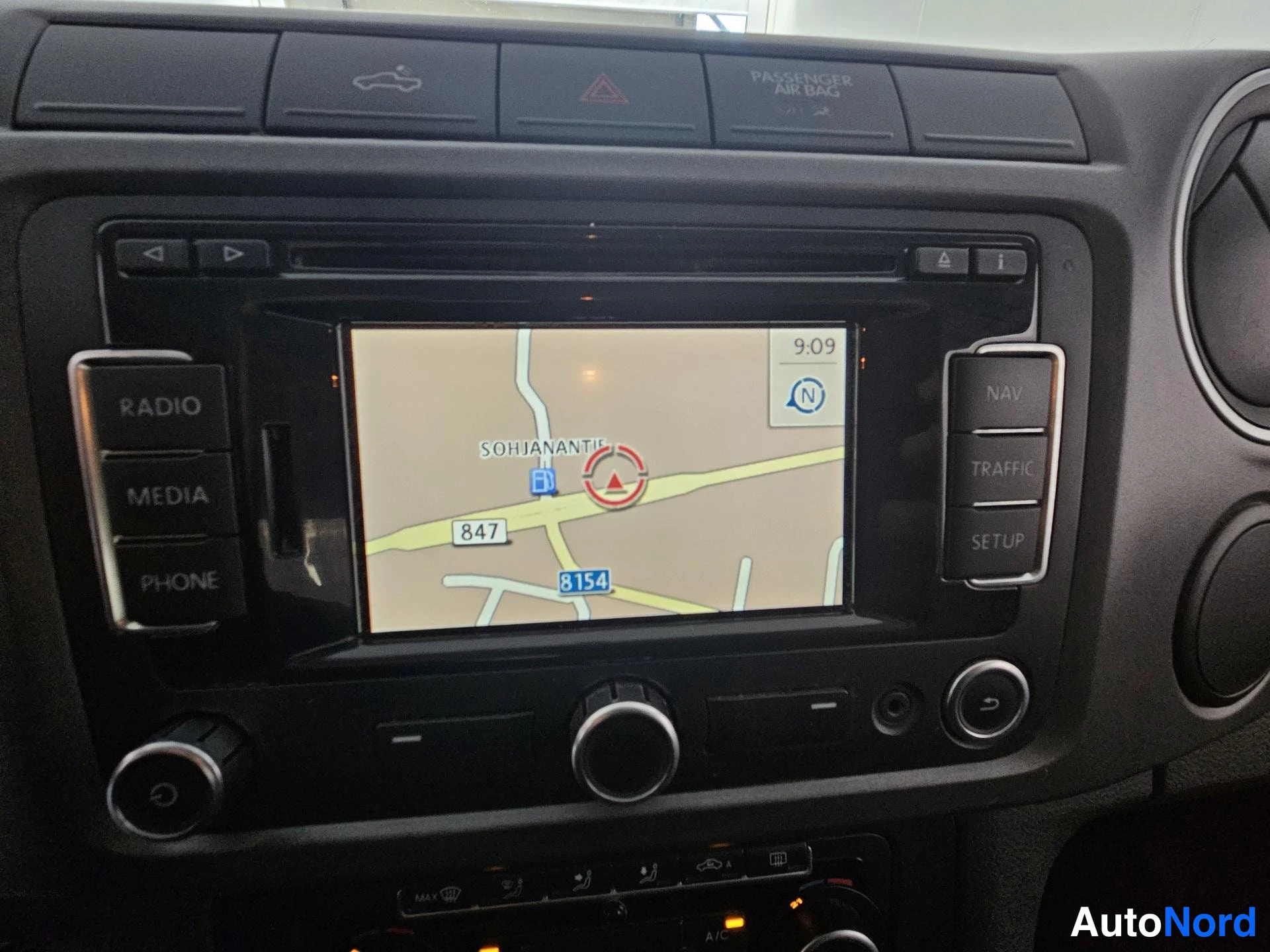 Valkoinen Volkswagen Amarok 2013, yksityiskohta, kuva 20