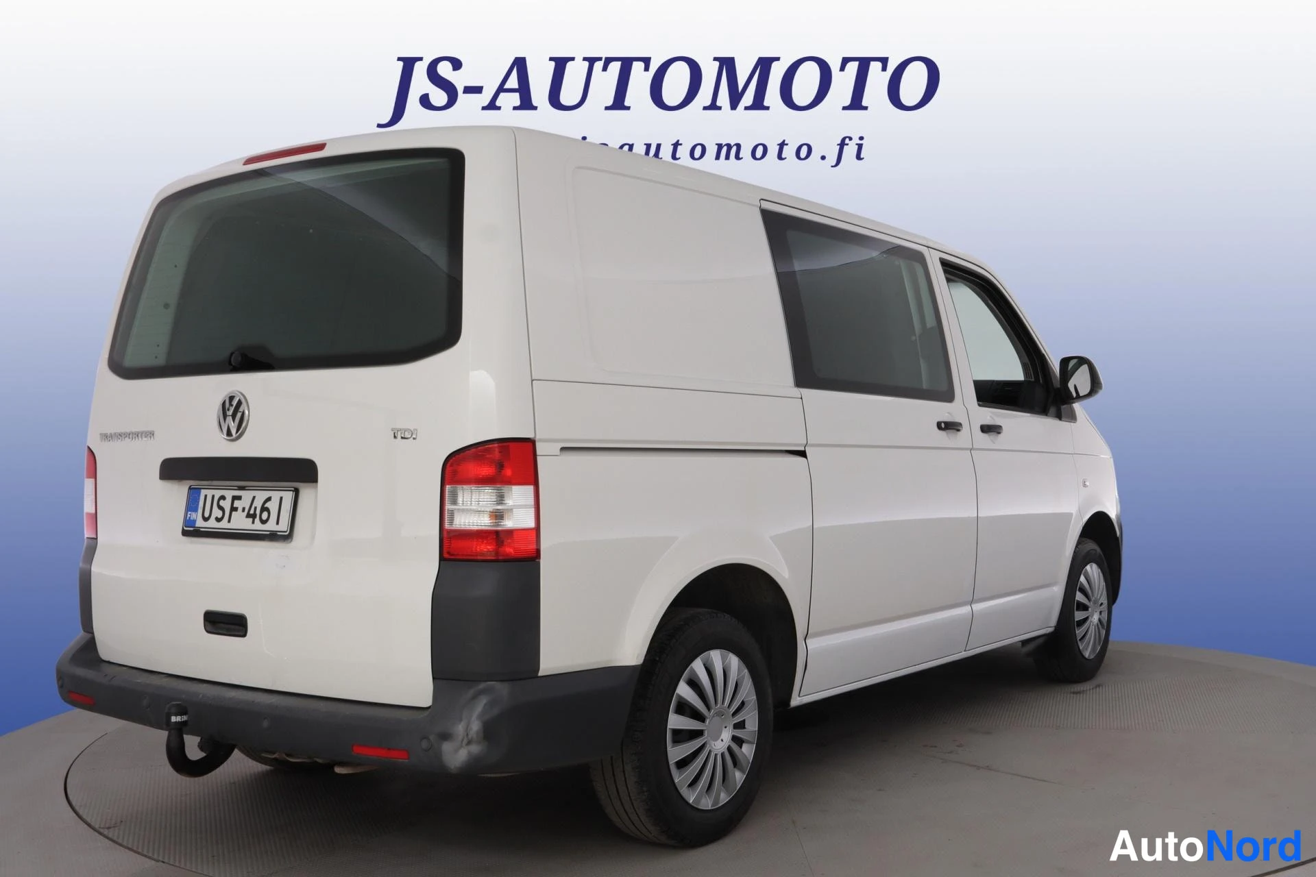 Valkoinen Volkswagen Transporter 2011, takaviisto, kuva 5